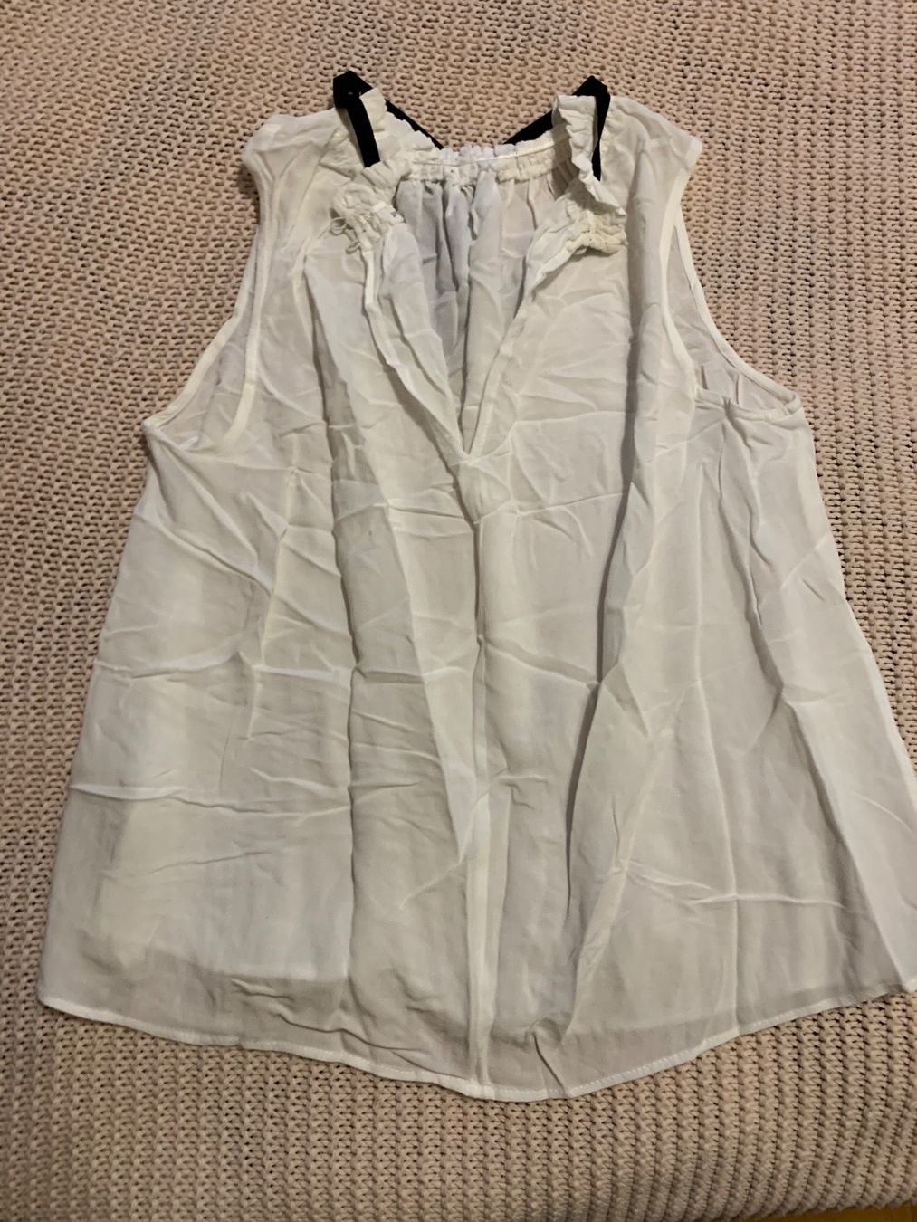 Blusen: Chemisier blanc avec détail noir – Neu (gemäss Beschreibung) aus Montreux von iizaa811 1