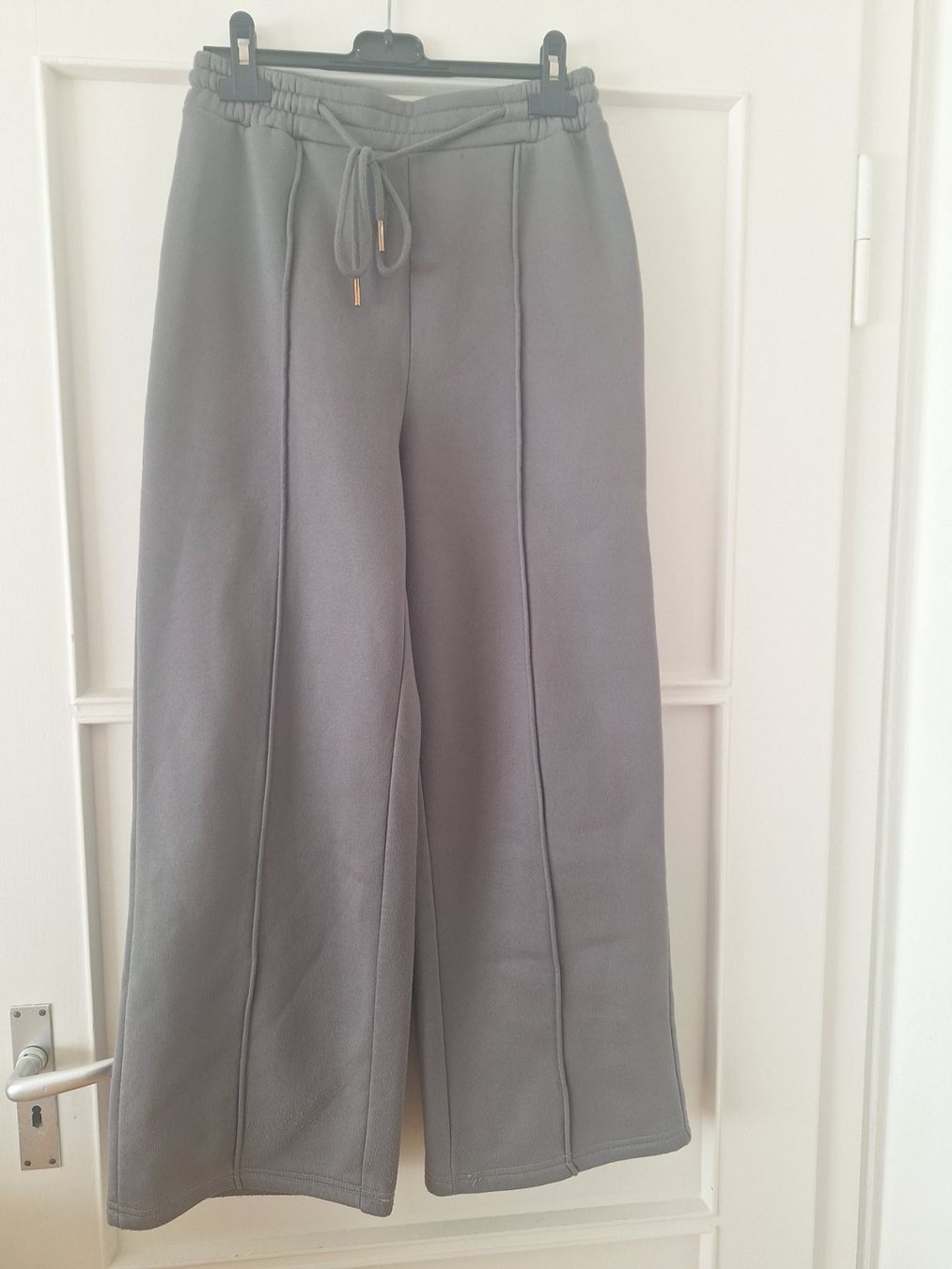 Shein Pantaloni: Pantalon jogging taille S – Usato da Lausanne venduto da anta-123