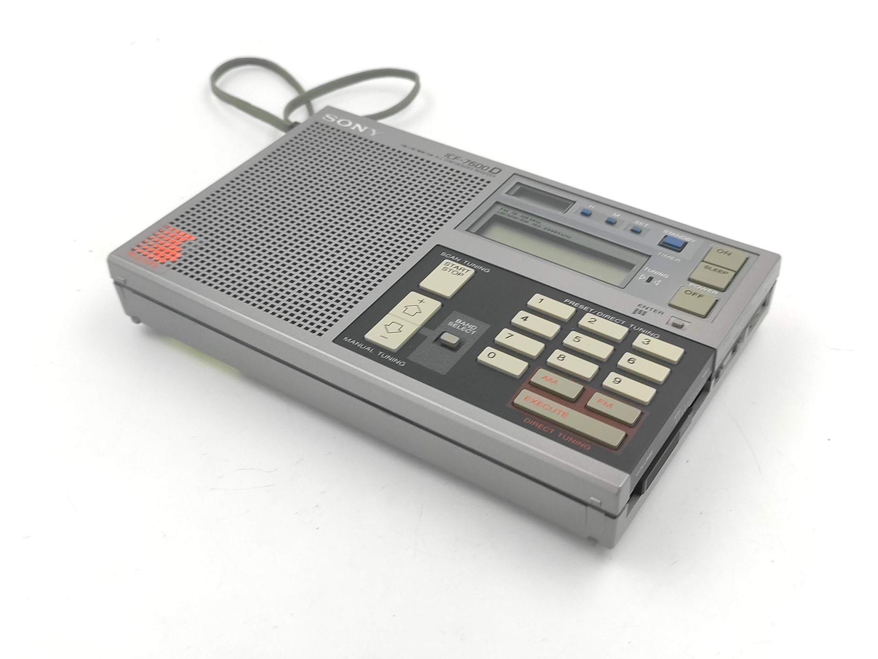 Sony Radio: Weltempfänger Sony ICF-7600D mit Originalverpackung – Usato da Kreuzlingen venduto da Tewes 2