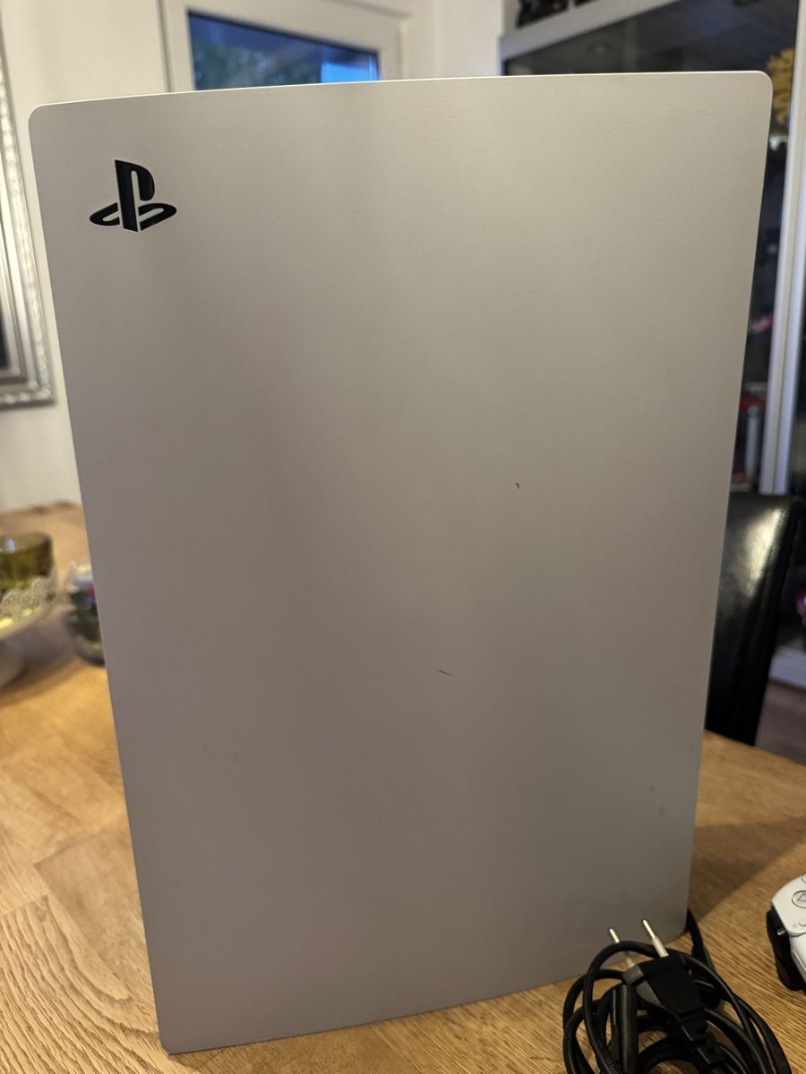 Sony Console: PS5 Disc Edition mit Zubehör, Top Zustand – Usato da Müllheim Dorf venduto da fiofu97 3