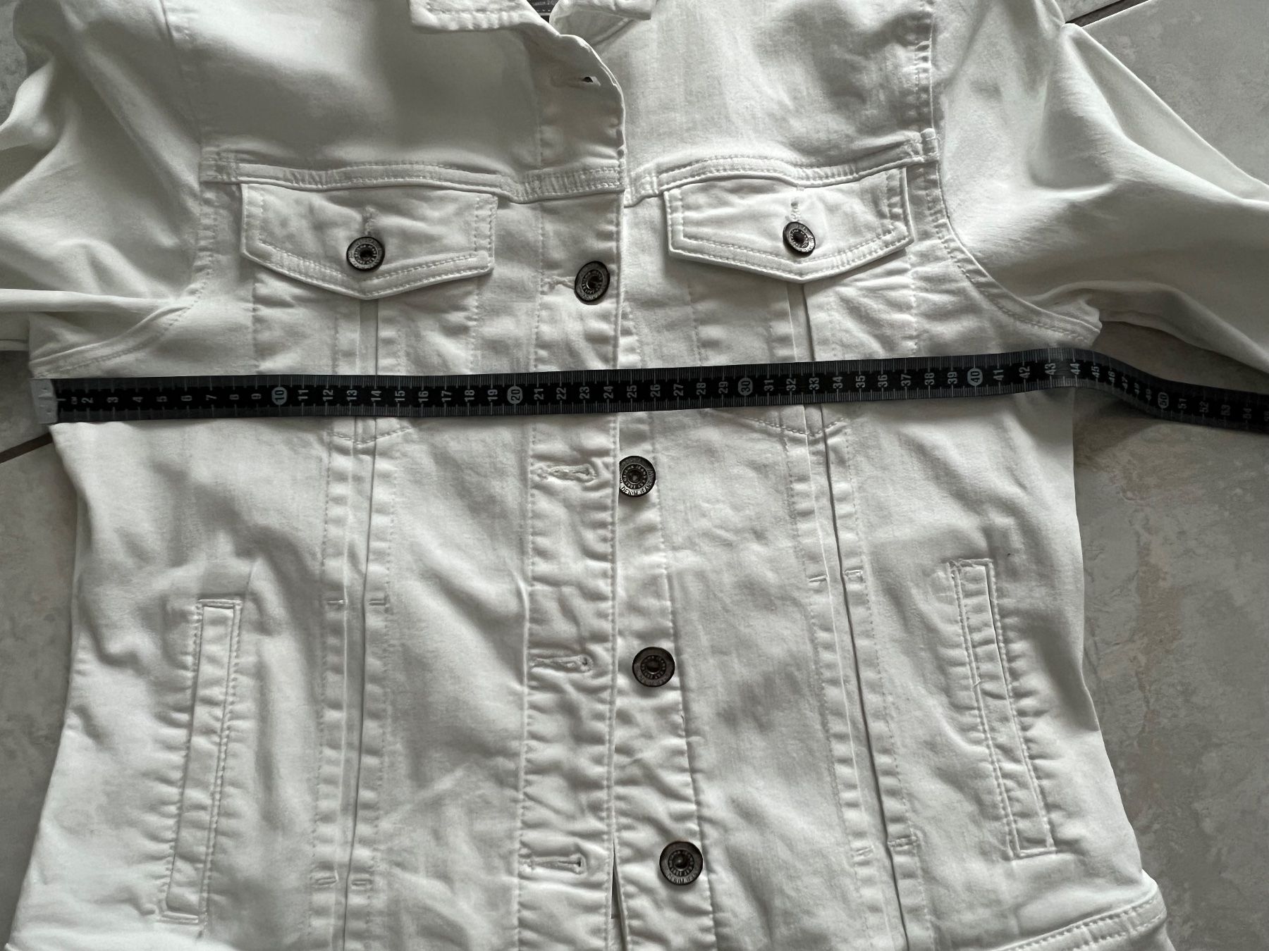 Giacche: Jeansjacke weiss Gr. M 38 – Usato da Schmerikon venduto da Speedy053 4