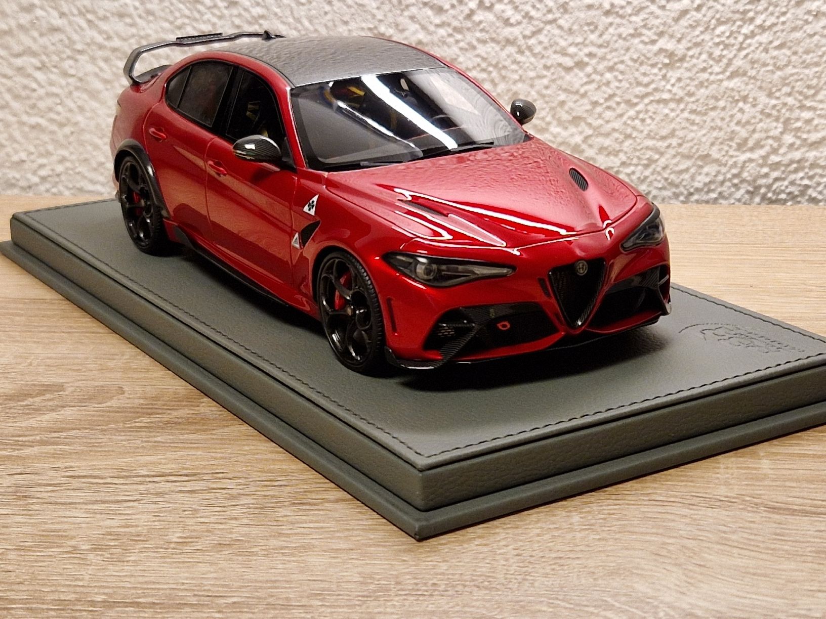 BBR Models Modellini d'auto: Alfa Romeo Giulia GTAm Modellauto 1:18 BBR – Nuovo e nell'imballaggio originale da Studen BE venduto da Continentalcollector 6