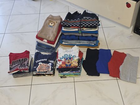 Kleiderpaket für Junge Gr 98/104