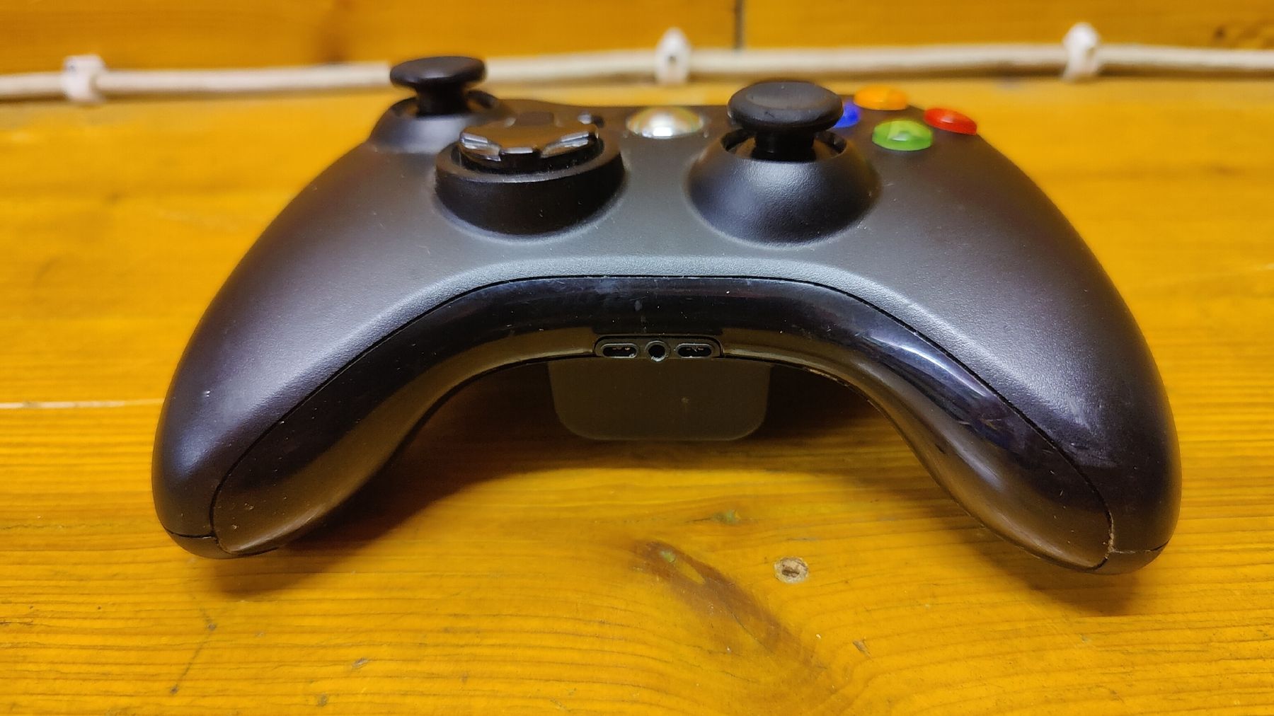 Microsoft Konsolen: Xbox 360 Controller mit Chatpad, ohne Ladekabel (L22-A) – Gebraucht aus Neuenhof von SchnaeppliAllerlei 4