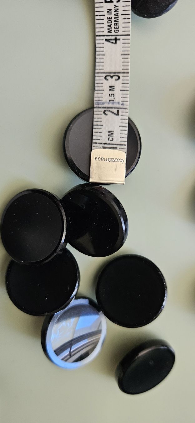 Knöpfe: lot 22 boutons anciens noir – Gebraucht aus Carouge GE von Lea000 3