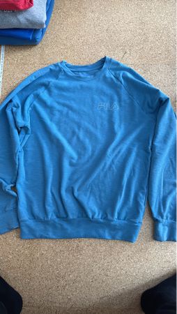 Trendiger Fila Pullover in dunkelblau, Grösse L, Guter Zusta