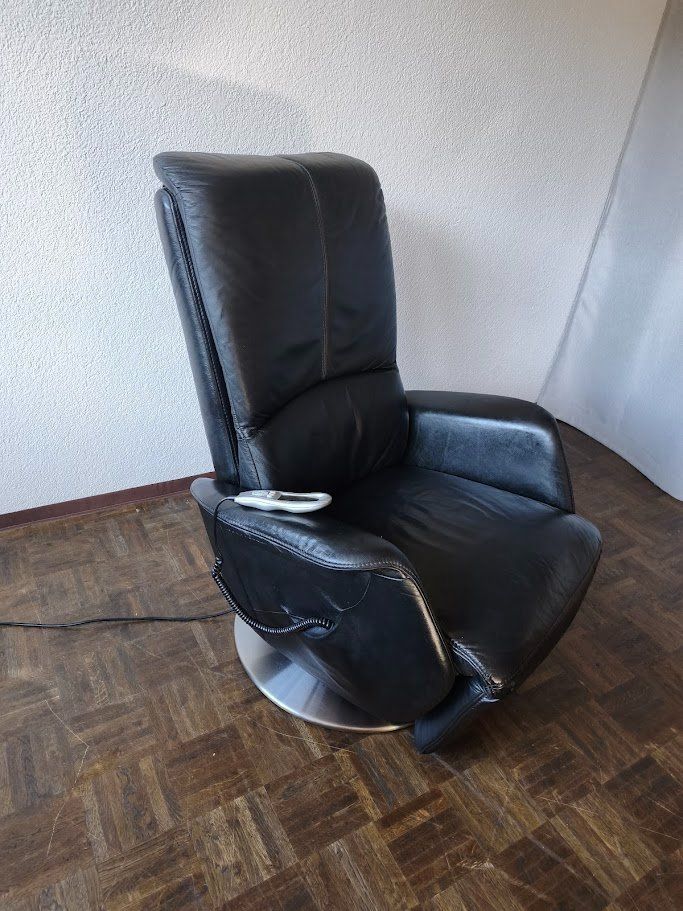 Himolla Poltrone: Massage Sessel Himolla EasySwing 7953 Relaxsessel Leder – Usato da Toffen venduto da Immo-Erben 1