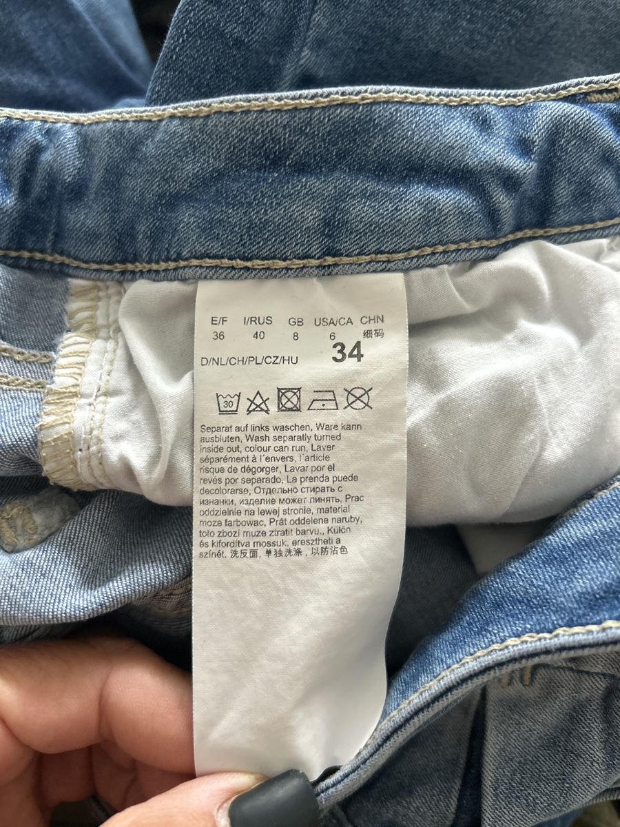 Jeans: Cartoon Jeans, Gr. 34 – Usato da Langnau im Emmental venduto da Iriss 4