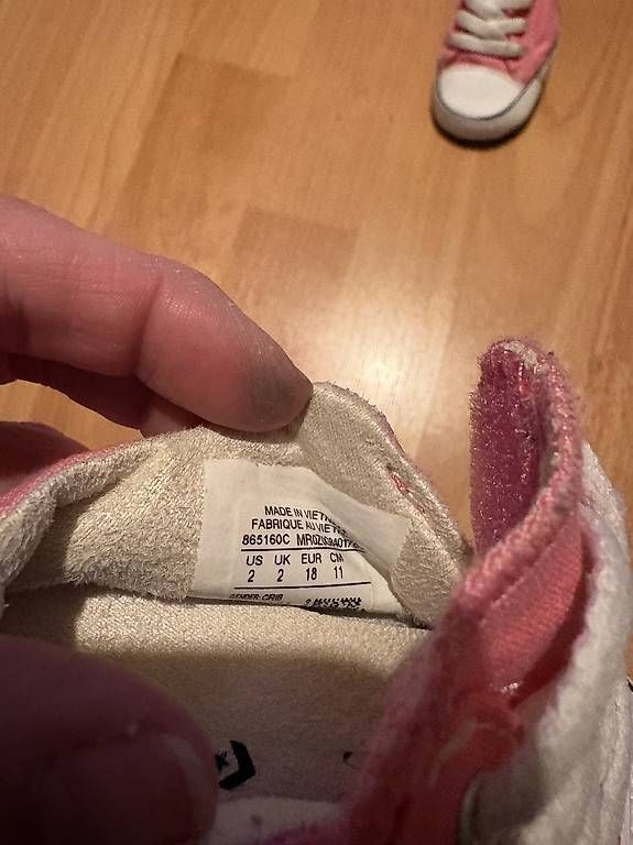 Converse Schuhe für Jungen: Converse Grösse 18 – Gebraucht aus Liestal von sei_j5yn 1