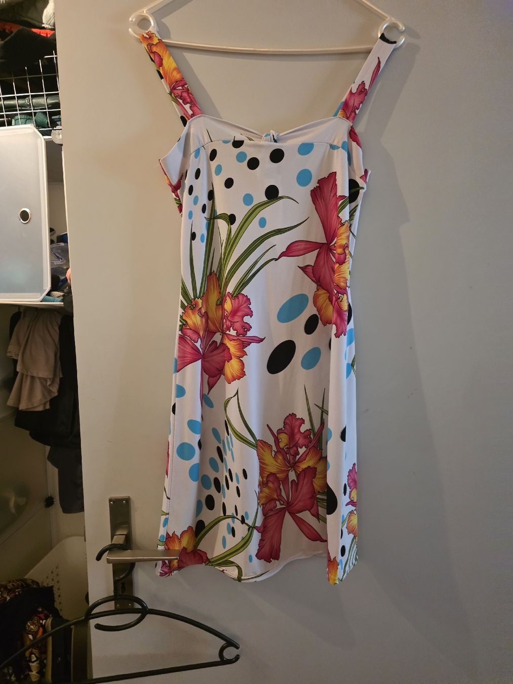 Lots de vêtements: diverse sommerliche Kleider Grösse 36/38 – Neuf (Voir description) à Bellikon par zuzu66 1