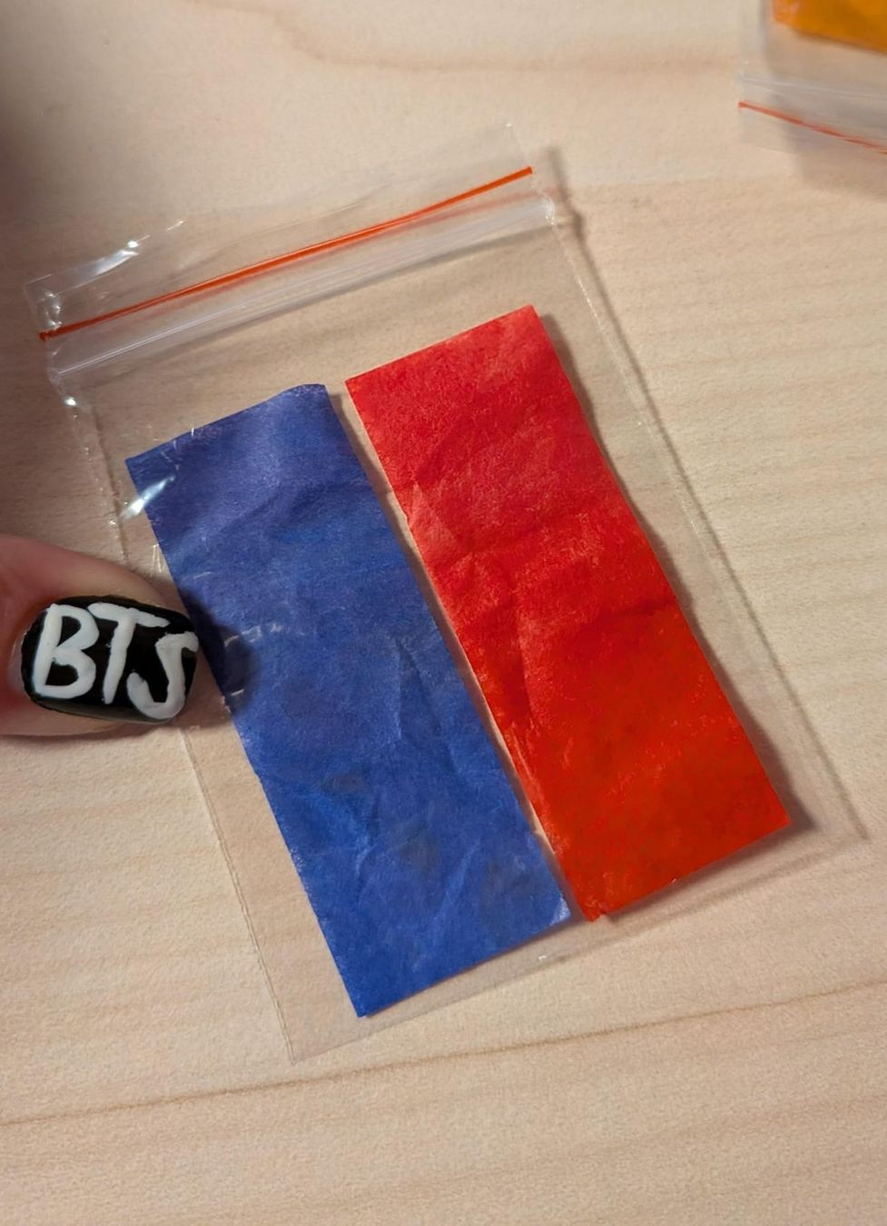 Sammelbilder & Trading cards: BTS Original-Konfetti – Gebraucht aus  von  3