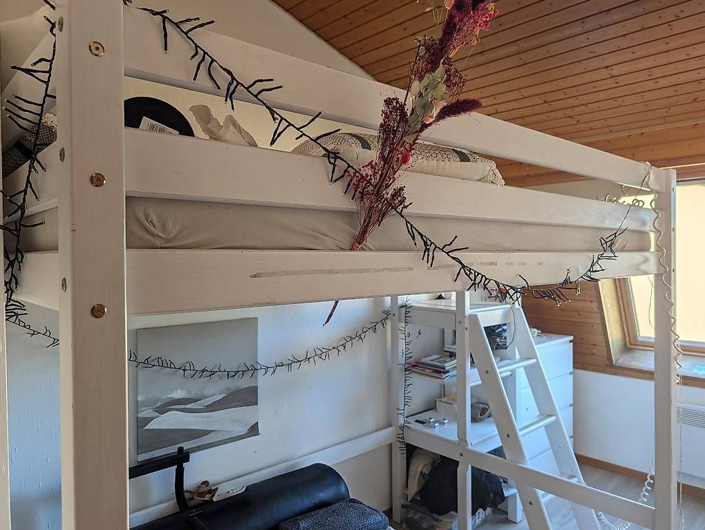 Betten: Lit hauteur 140cm – Gebraucht aus Bouloz von Walky33 1