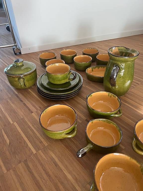 Set di piatti: Geschirrset handgefertigtes Steingut – Usato da Zürich venduto da Samoo01 2