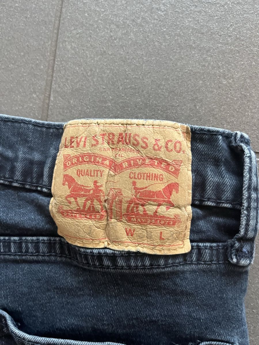 Levi's Jeans: Levis Jeans Slimfit – Usato da Reinach BL venduto da Jorge20 1