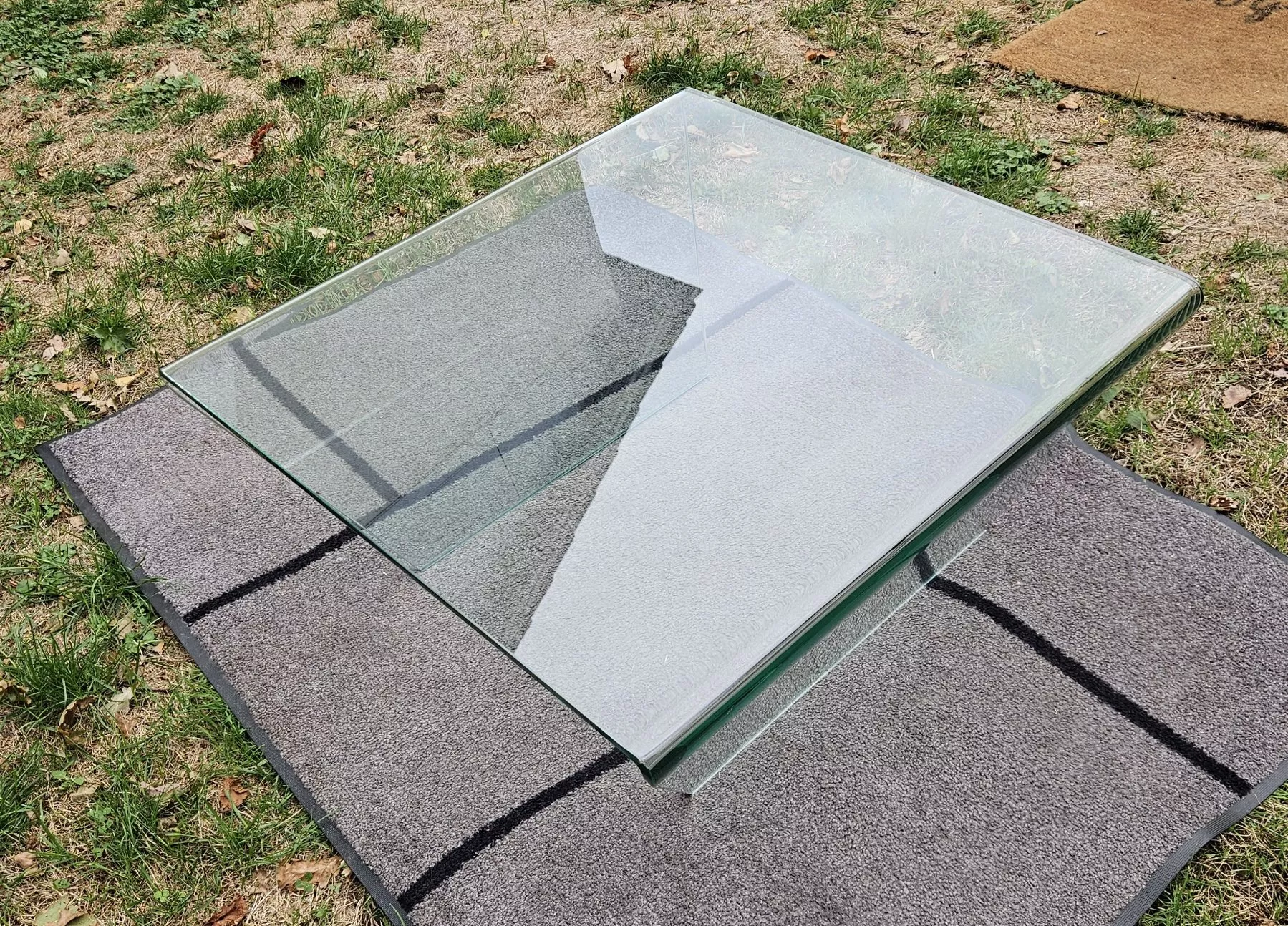 Tische: Glastisch – Gebraucht aus Kleinandelfingen von Ricom0 1