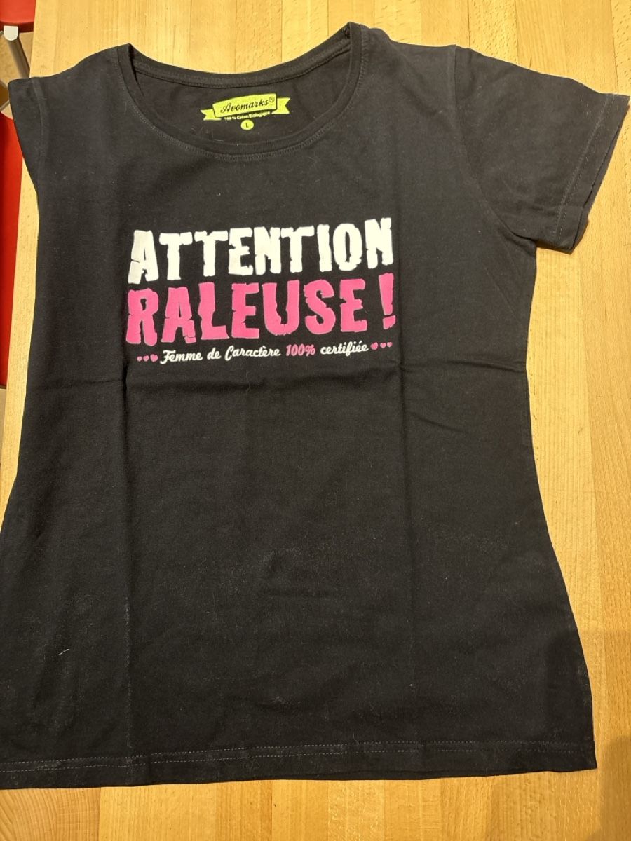 T-shirts: TEE shirt  – Neuf (Voir description) à Uvrier par lou_dhk8