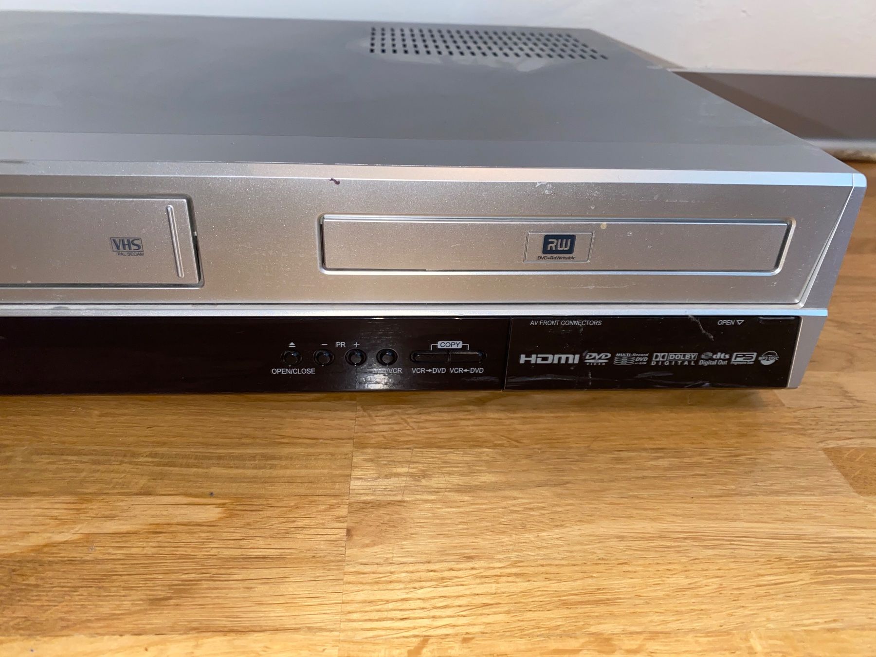 Registratori: VHS / DVD Recorder - Tech Line DVRC 800 – Usato da Rotkreuz venduto da mia_dc2r 3