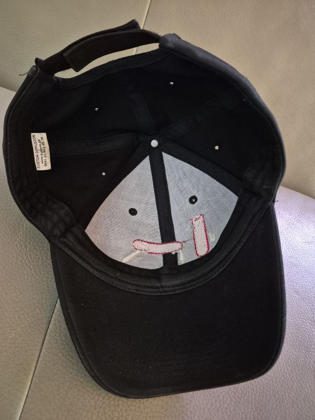 Chapeaux, bonnets & casquettes: Baseball Cap Swiss Kamasutra – D'occasion à Vordemwald par Esel04 2