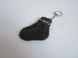 Socken Schlüsselanhänger, handgestr, neu