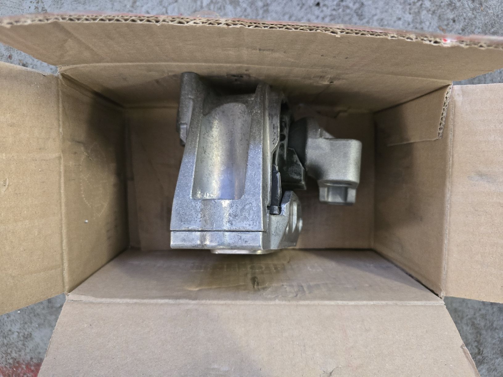 Volkswagen Alle Autoersatzteile: Motorlager – Neu und originalverpackt aus Menziken von JJRacing 2
