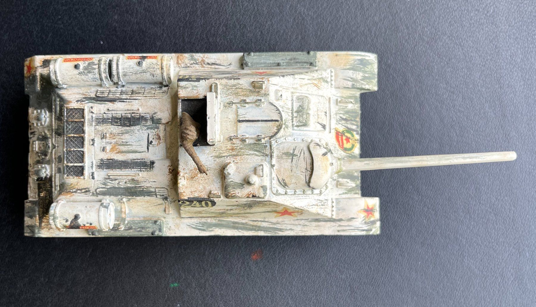 Kit di modellismo & Modellini statici: 1/48 Sowjetischer Panzer  SU-85  WW II – Usato da Küsnacht ZH venduto da Koluk 4