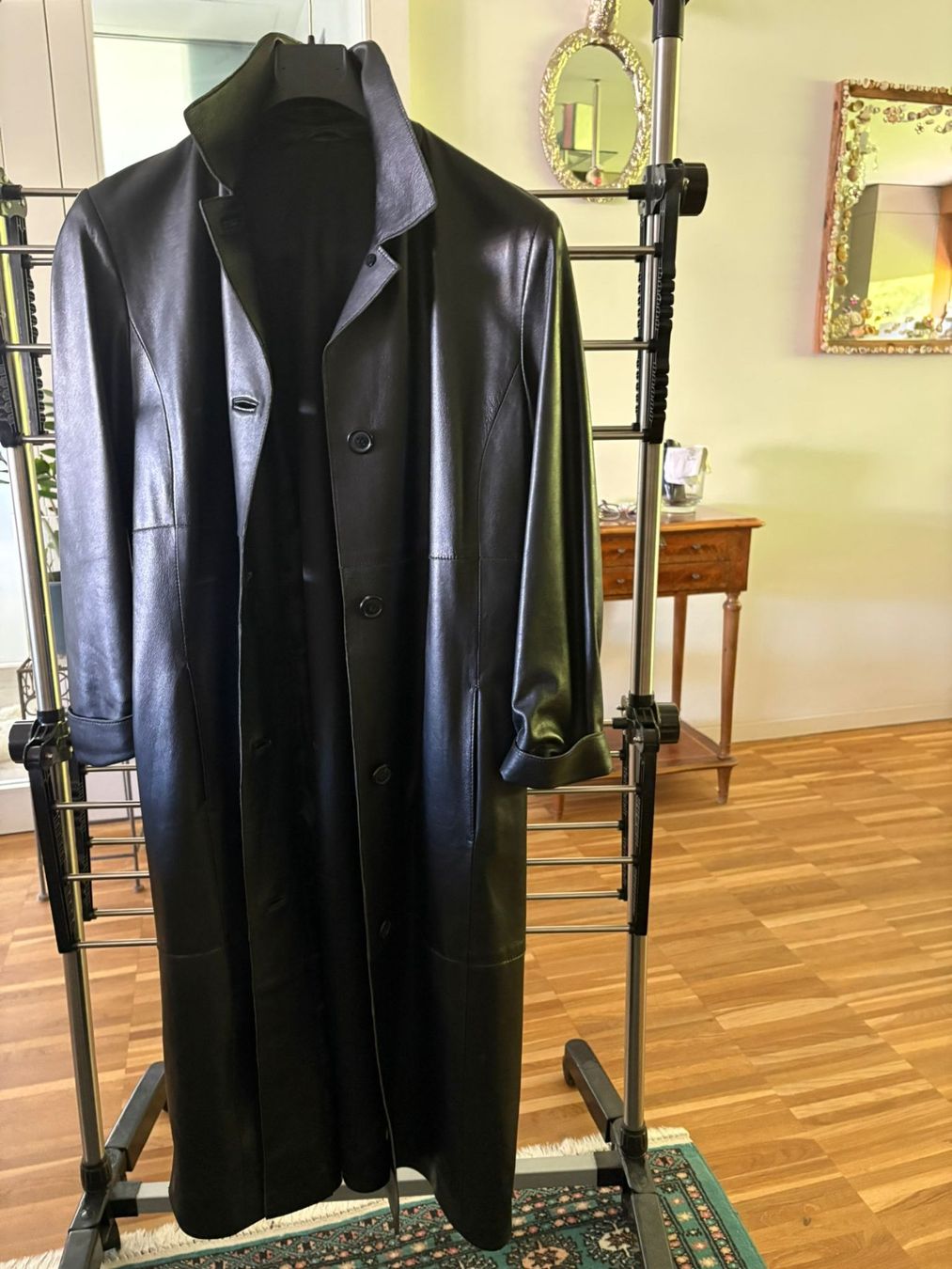 Mäntel: Damen Ledermantel Schwarz / Grösse 38 – Gebraucht aus Binz von Lotta59