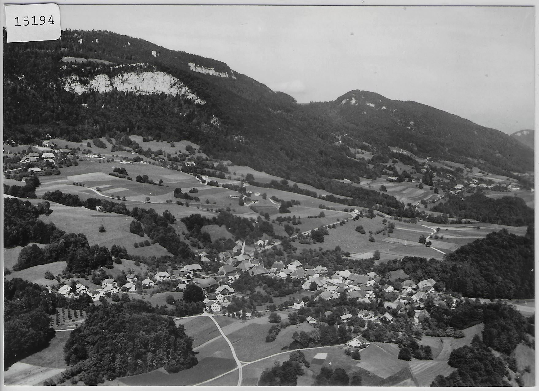 Cartoline postali: Flugaufnahme Rumisberg BE – Antico da Ettingen venduto da Kartenplanet