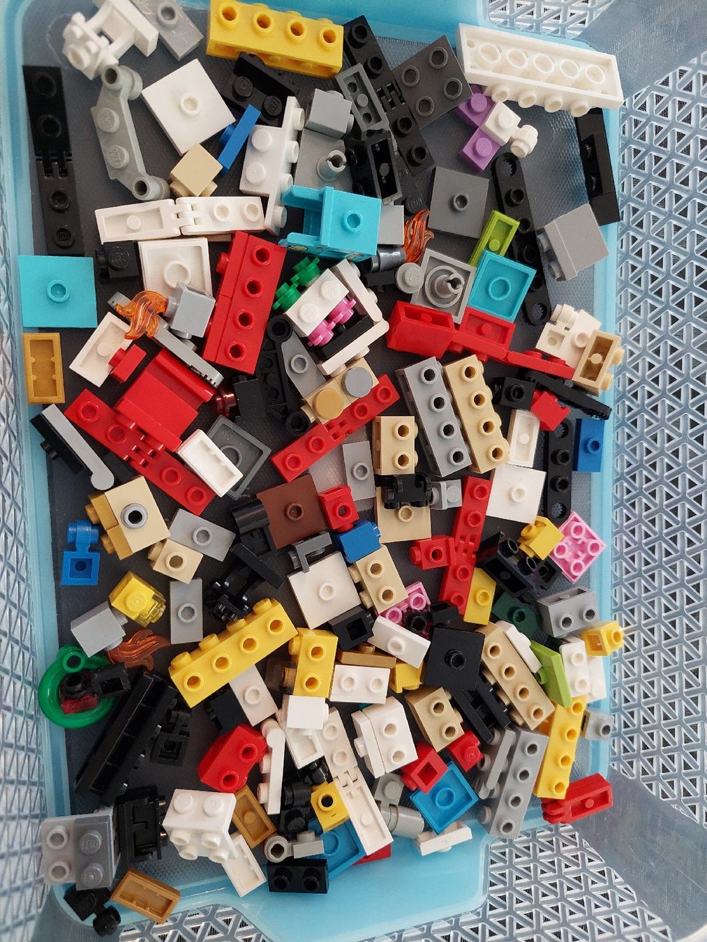 Lego Giocattoli: Lego nützliche Spezialteile – Usato da Zetzwil venduto da sti_x9xf