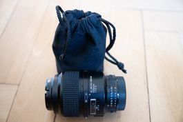 AF Micro Nikkor 105mm f/2.8 (Nikon-Makroobjektiv)