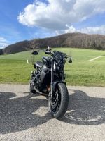 Yamaha MT-09, neuwertig mit wenig Km, mit Umbau