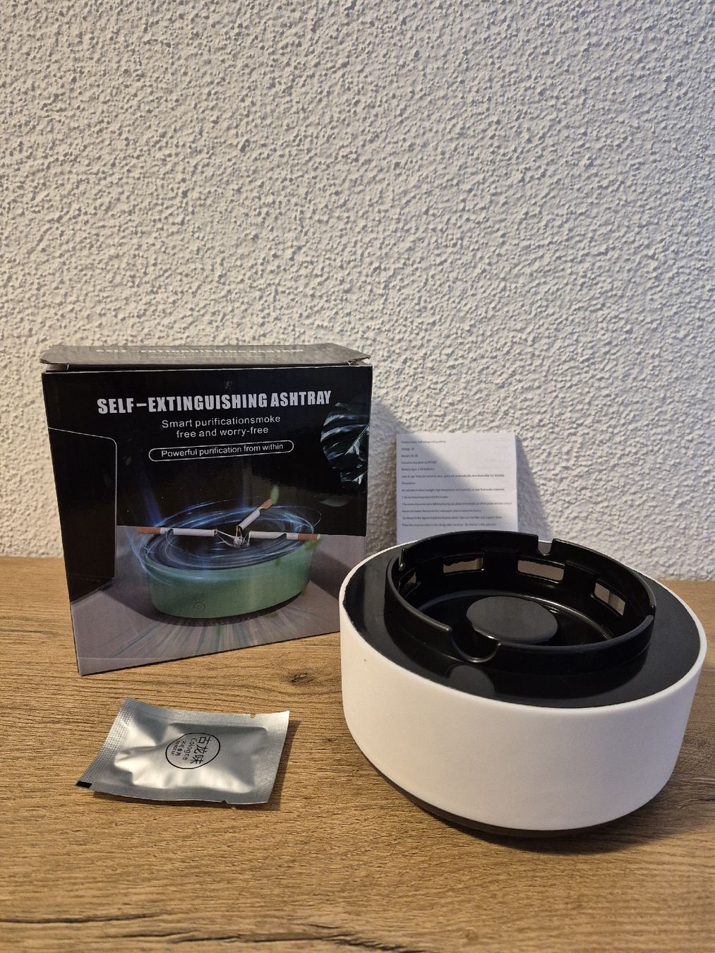 Portacenere: Rauchfreier Aschenbecher - Selbstdämpfend, Neu! – Nuovo e nell'imballaggio originale da Wädenswil venduto da Orso31 1