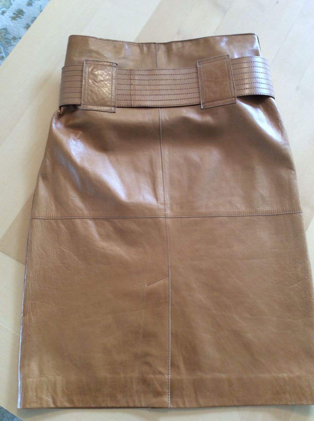 Bottega Veneta Gonne: Bottega Veneta leather skirt – Usato da Zürich venduto da LoveFashion76