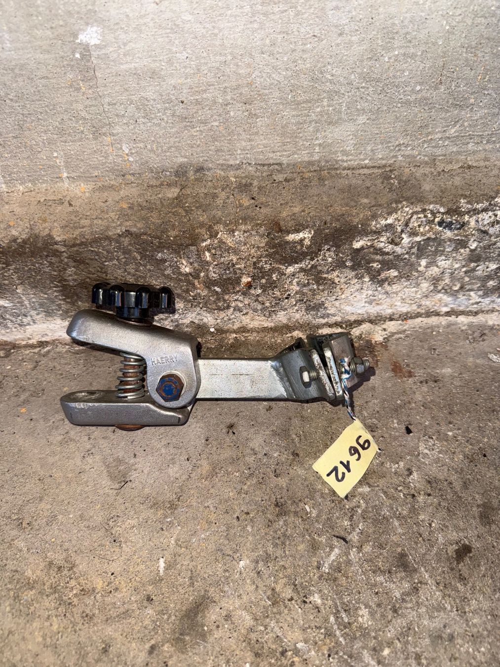 Haerry Ganci per rimorchio: HAERRY Mofa Anhängerkupplung – Usato da Fahrni b. Thun venduto da berger_tuning34