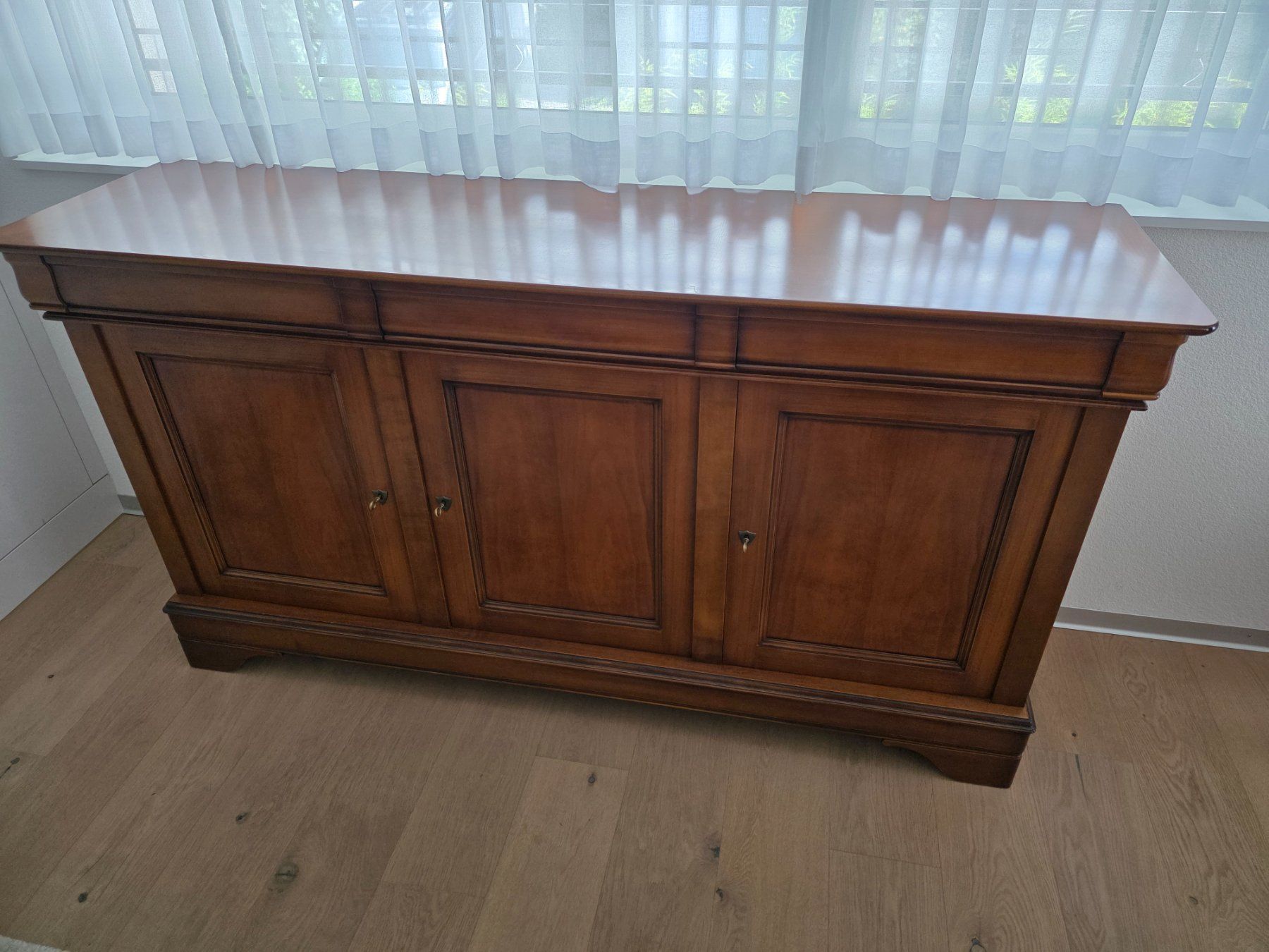 Cassettiere: wuchtiges Sideboard Schrank Esszimmer Möbel Kommode – Usato da Walterswil BE venduto da Lonitti 2