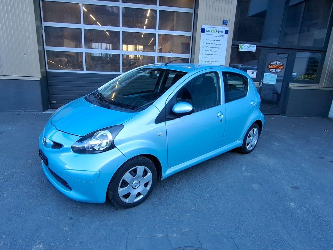 Toyota Automobili: Toyota Aygo 1.0 – Usato da Visp venduto da Automotomassa