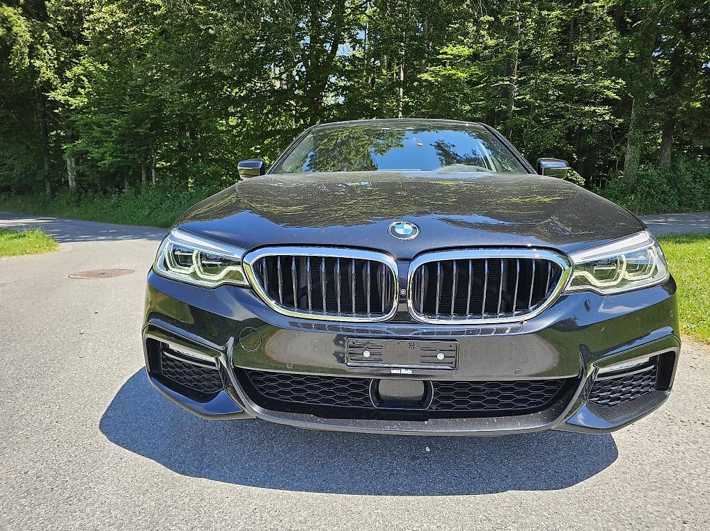 Autos: BMW 540i xDrive mit M-Paket – D'occasion à Lustdorf par Mirko42 4