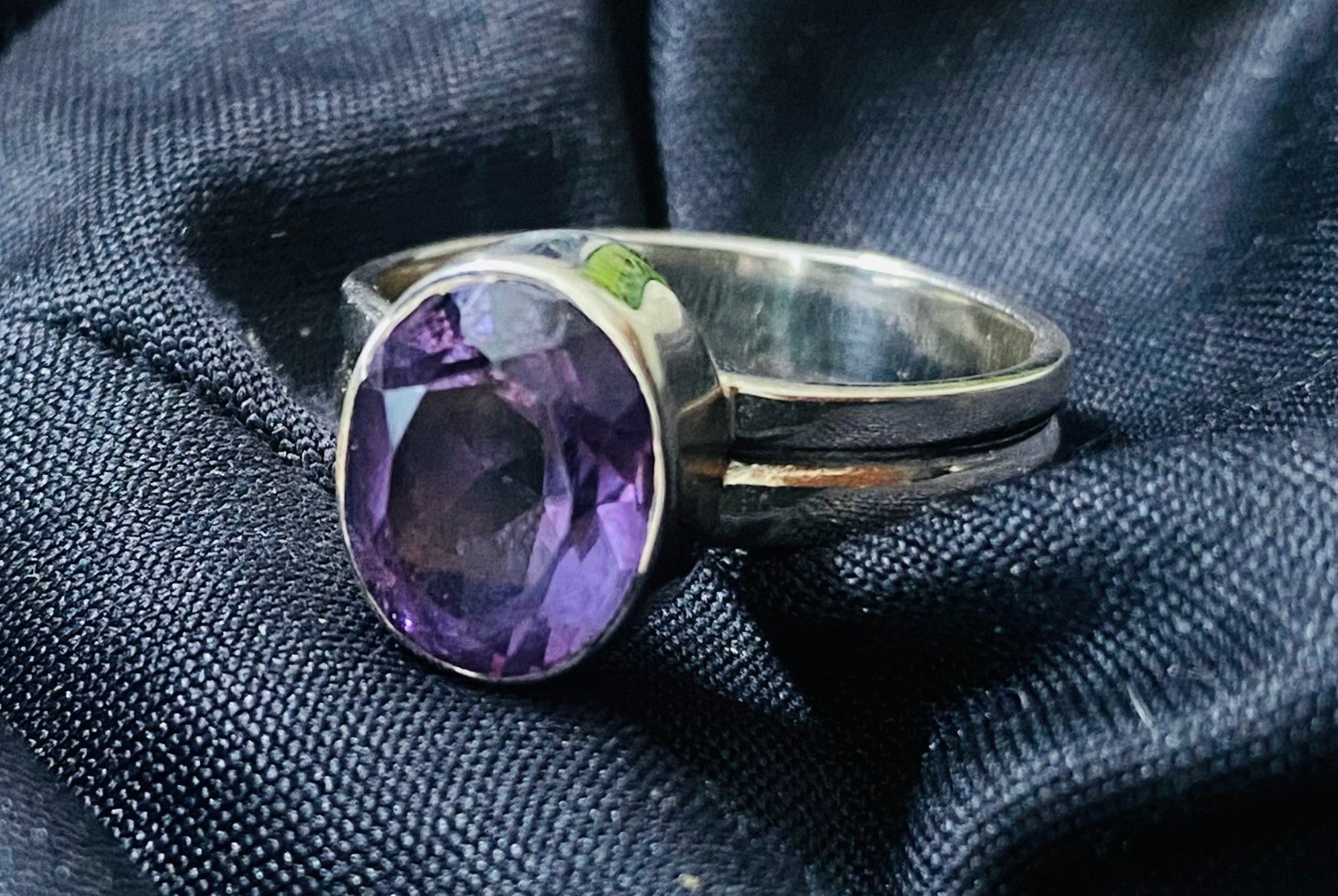 Ringe: Schöner 925 Silber Ring mit facettiertem Amethyst – Neu und originalverpackt aus Matten b. Interlaken von kero71 4