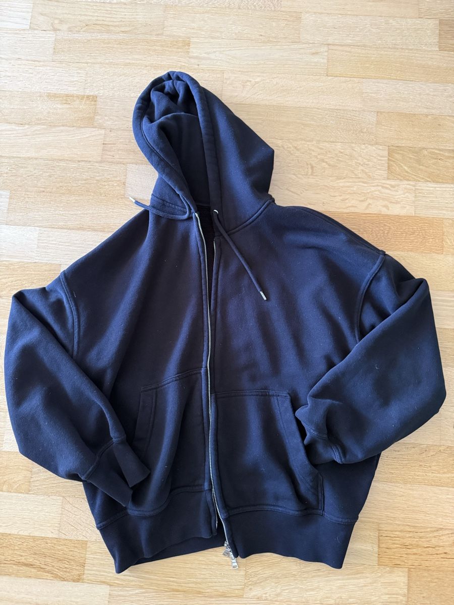 H&M Pullover & Sweatshirts: H&M Hoodie M – Gebraucht aus Wabern von Celbom