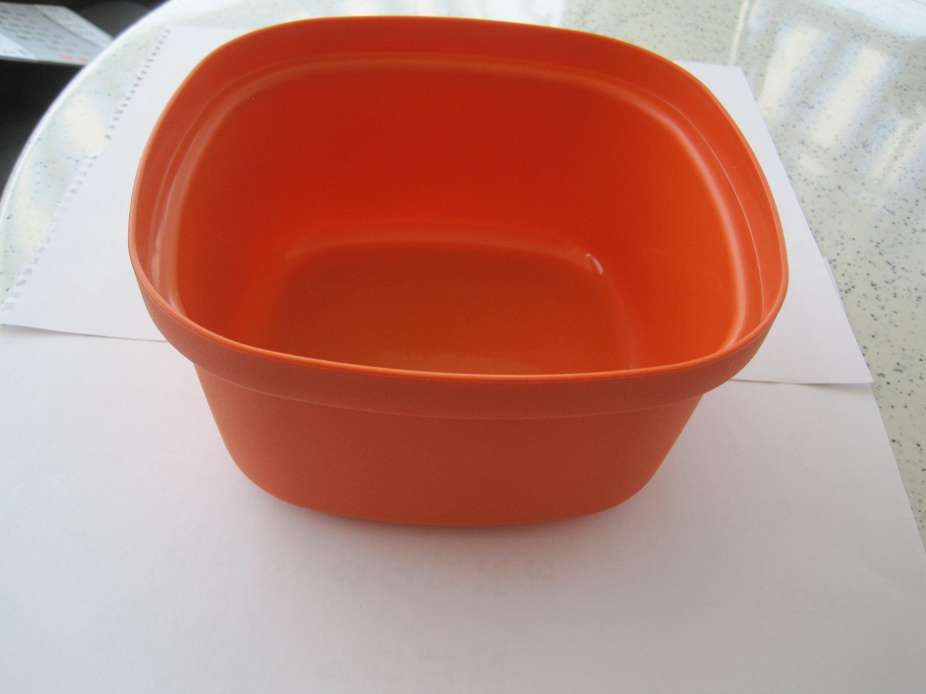 Tupperware Recipients et similaires: Tupperware Multi Server mit Siebeinsatz und Deckel – D'occasion à Schachen LU par moepsli5 1