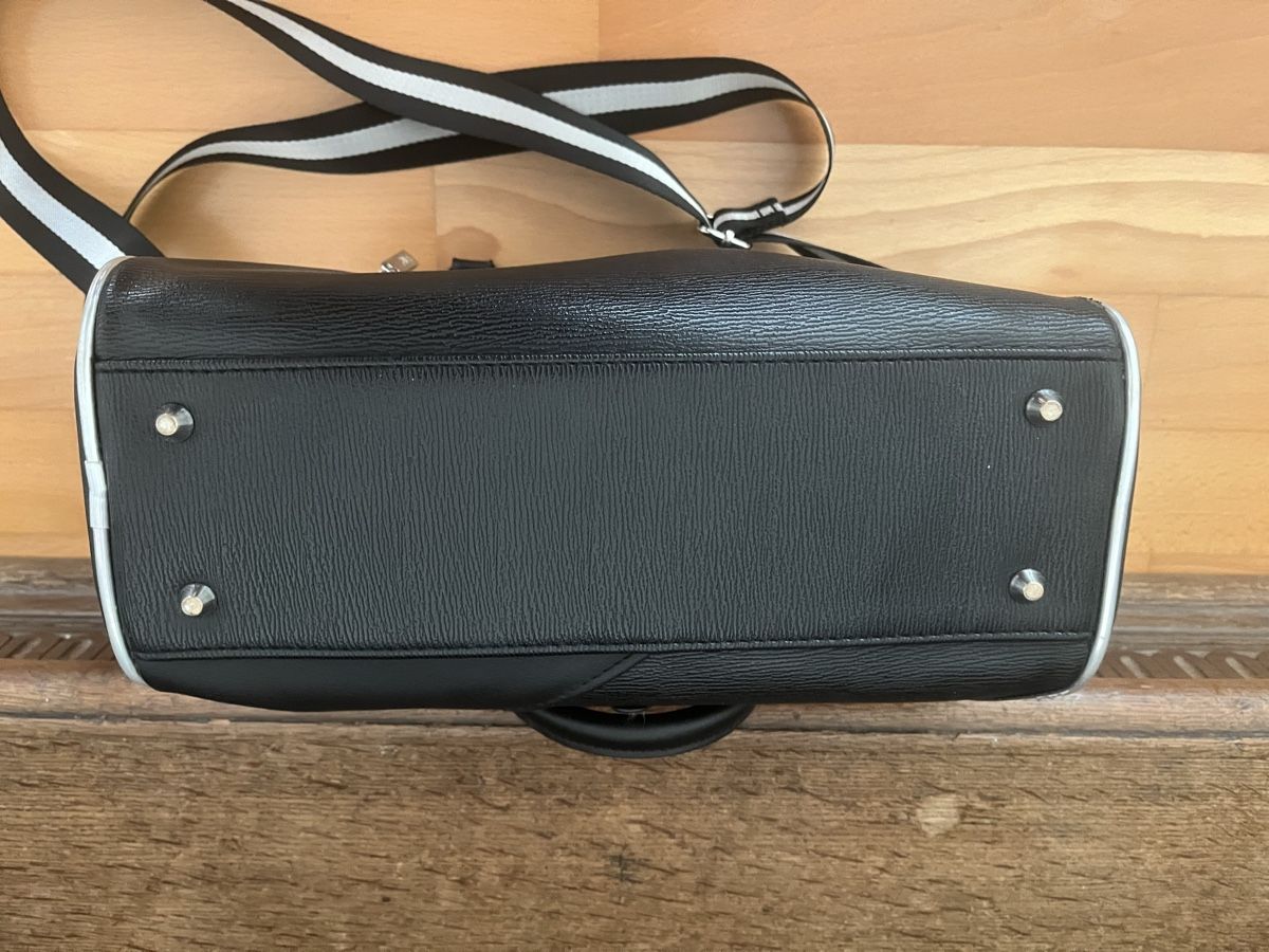 Fila Borse da donna: Fila Tasche , schwarz/ Silber – Usato da Uetikon am See venduto da erz13 4