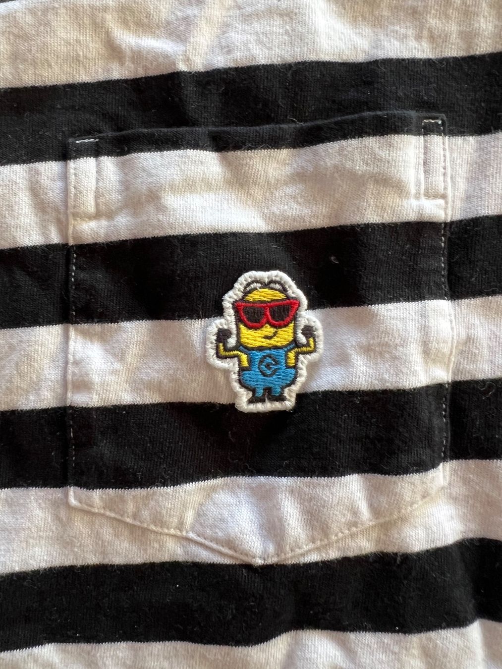 Uniqlo Hemden, T-Shirts & Polos: Despicable me / Minions Uniqlo T-Shirt – Neu (gemäss Beschreibung) aus Chexbres von doe_xns6 3