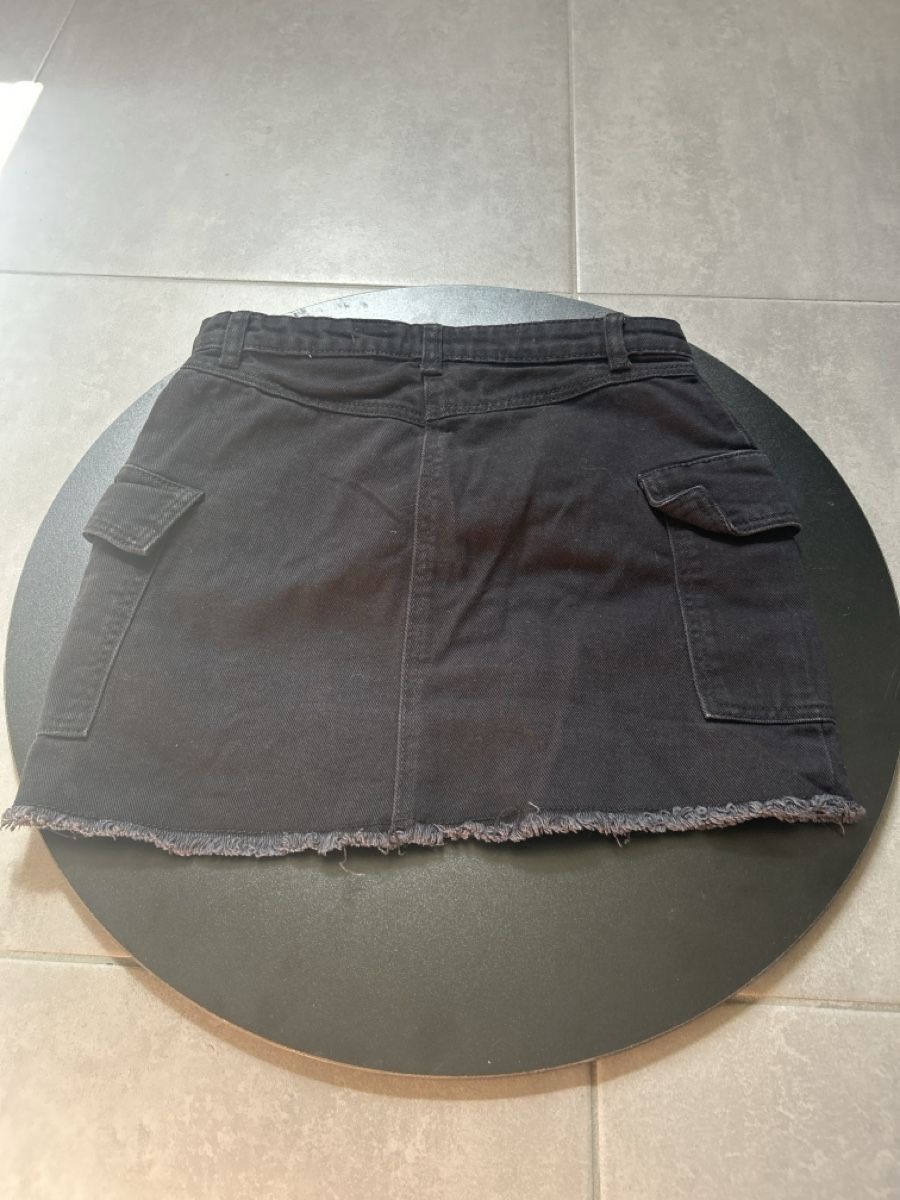 Robes et jupes: Jupe cargo fille – Neuf (Voir description) à Lausanne par non_ptb6