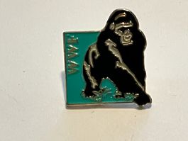 1 Pin WWF Gorilla 