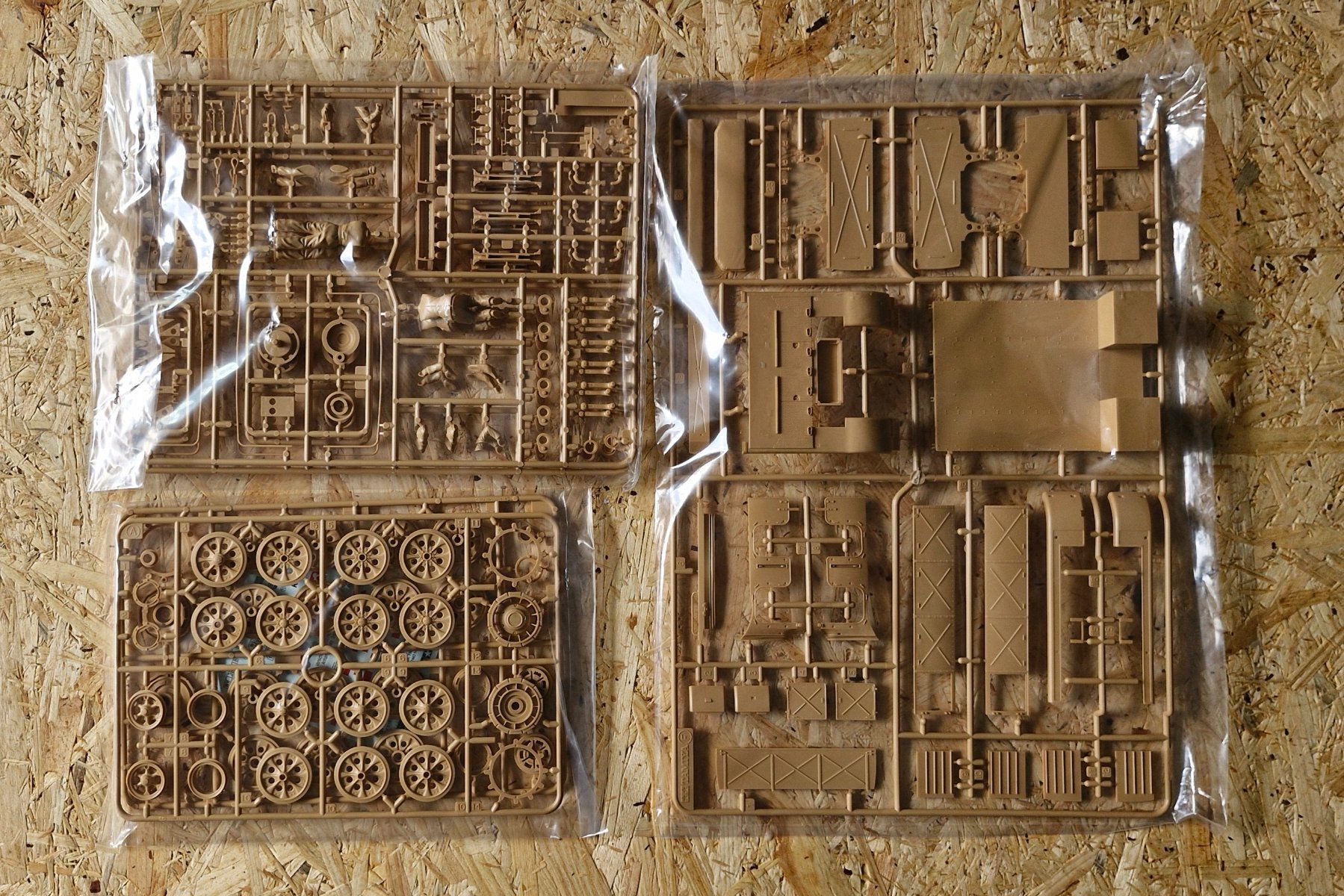 Tamiya Modellbausätze & Standmodelle: FAMO & Sd.Ah.116 - 35246 – Gebraucht aus Steckborn von 4Mt-75029 1