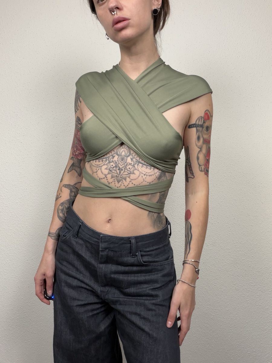 Tops: Olive tie wrap transformer  top – D'occasion à Knonau par Grapesvintage 1