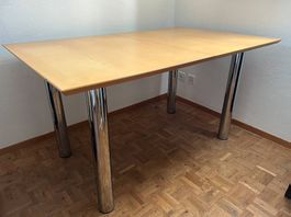 Schöner Esstisch / Schreibtisch 140 x 90 aus Holz und Metall