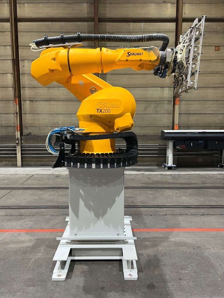 Altri prodotti elettronici: Stäubli TX200 L Roboter – Usato da Zuchwil venduto da dragosmd-maschinen 2