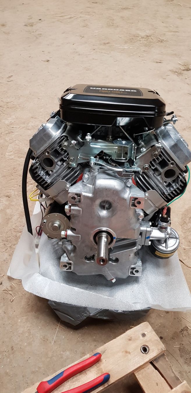 Vanguard  Motori: VANGUARD 21 PS Briggs & Stratton – Nuovo (secondo la descrizione) da Düdingen venduto da jo420el 2