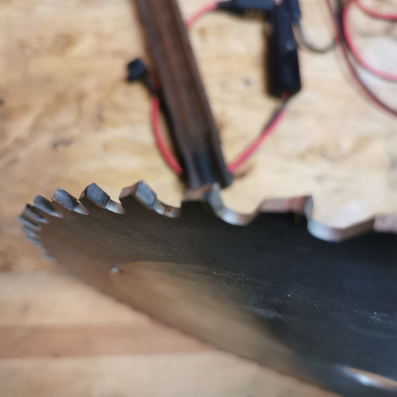 Sägen: OERTLI Sägeblatt Ø300mm – Gebraucht aus Düdingen von Boongo 1