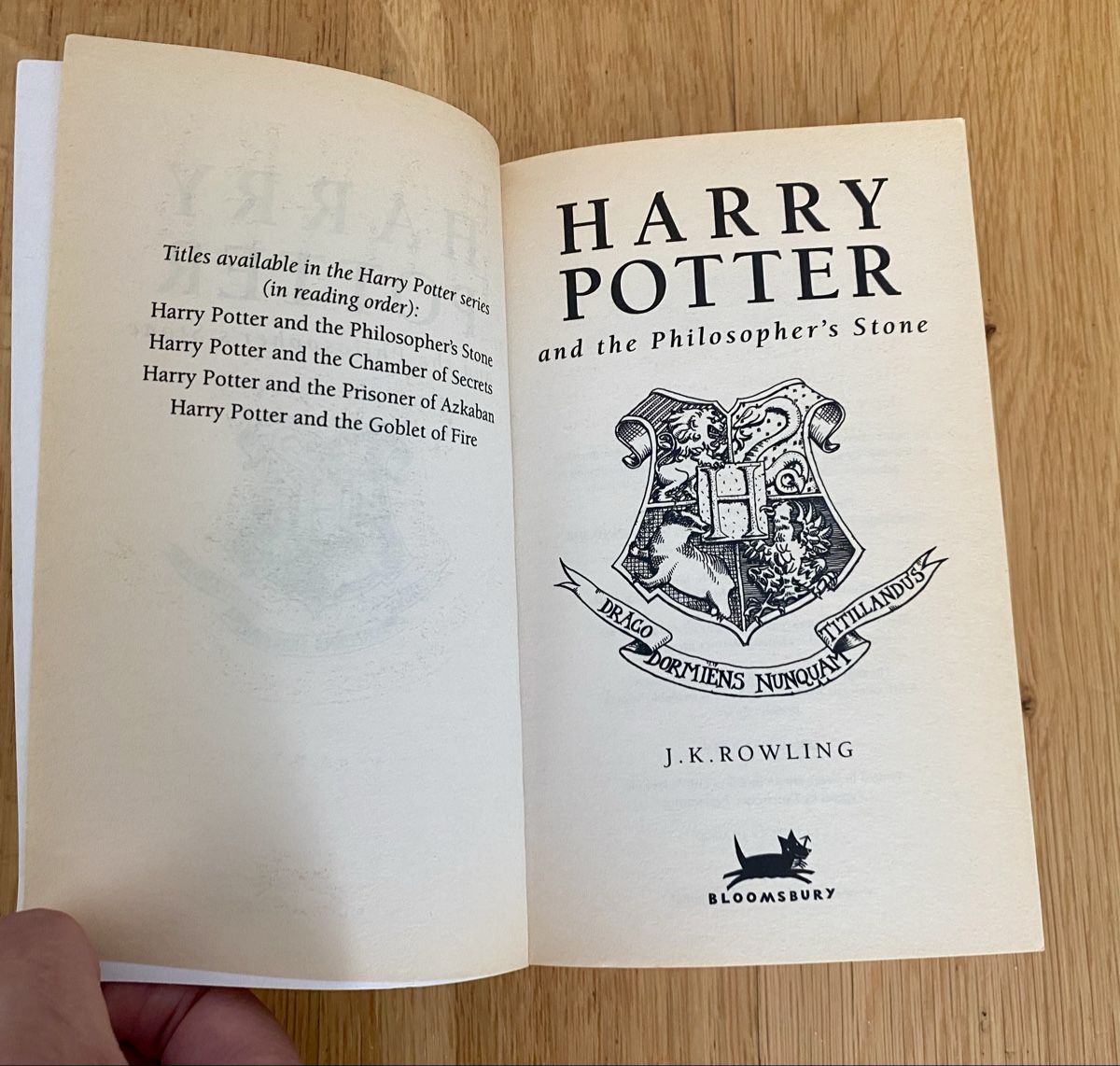 Libri: Harry Potter and the Philosopher's Stone, J.K. Rowling – Usato da Lausanne venduto da Vracorama 2